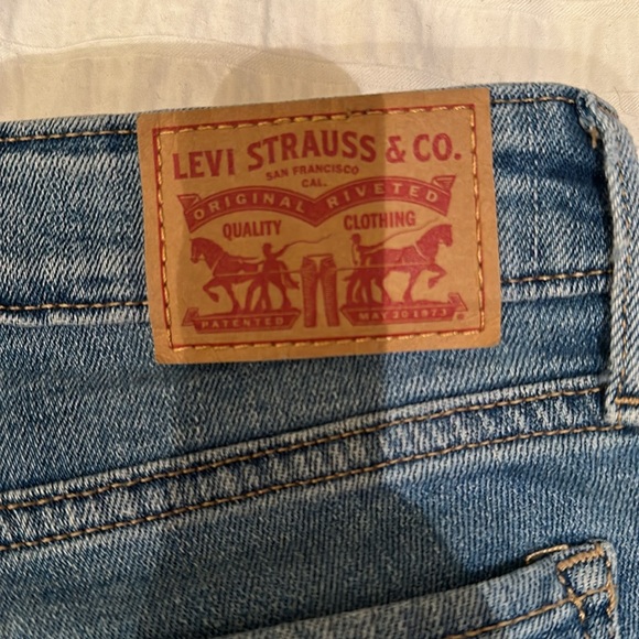 Levi’s Size 29 - Picture 5 of 5